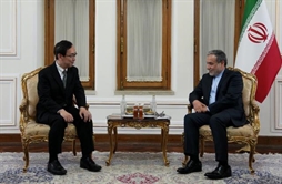 I.R. Iran, Ministry of Foreign Affairs- Top Iranian diplomat meets with Japanese deputy FM in Tehran