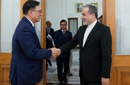 I.R. Iran, Ministry of Foreign Affairs- FM Araghchi meets with Filipino deputy FM